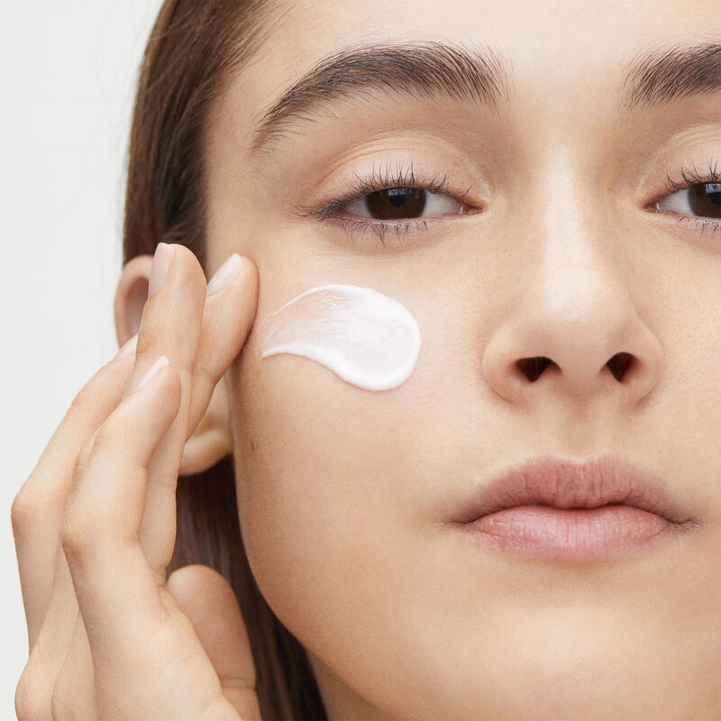 SHISEIDO Uplifting and Firming Eye Cream 15 ML